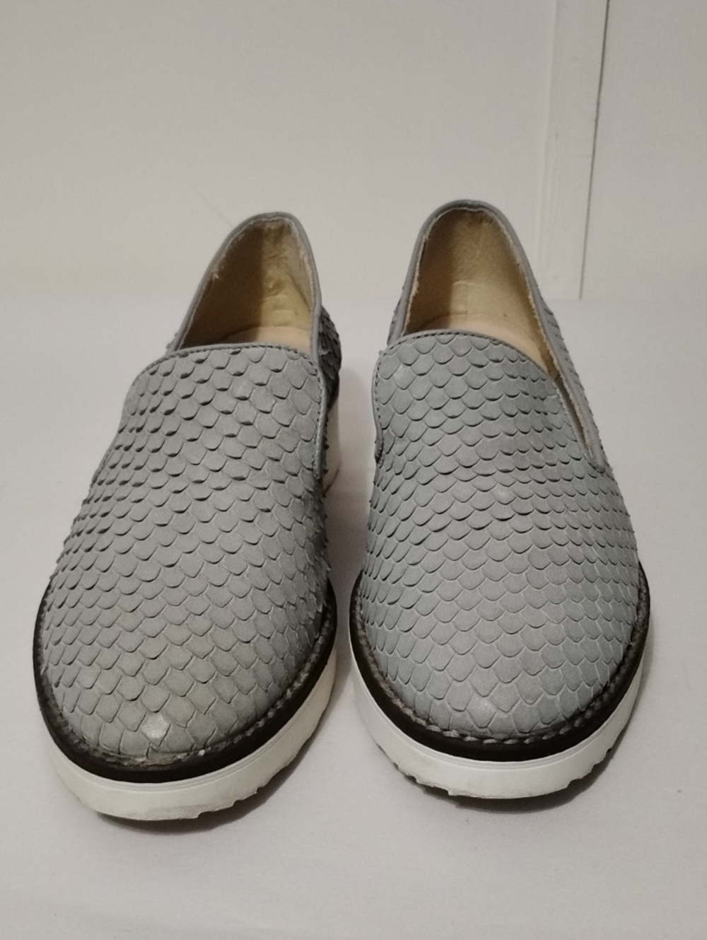Dune London Women 39 Light Gray Snake Textured Slip-On‎ Loafers